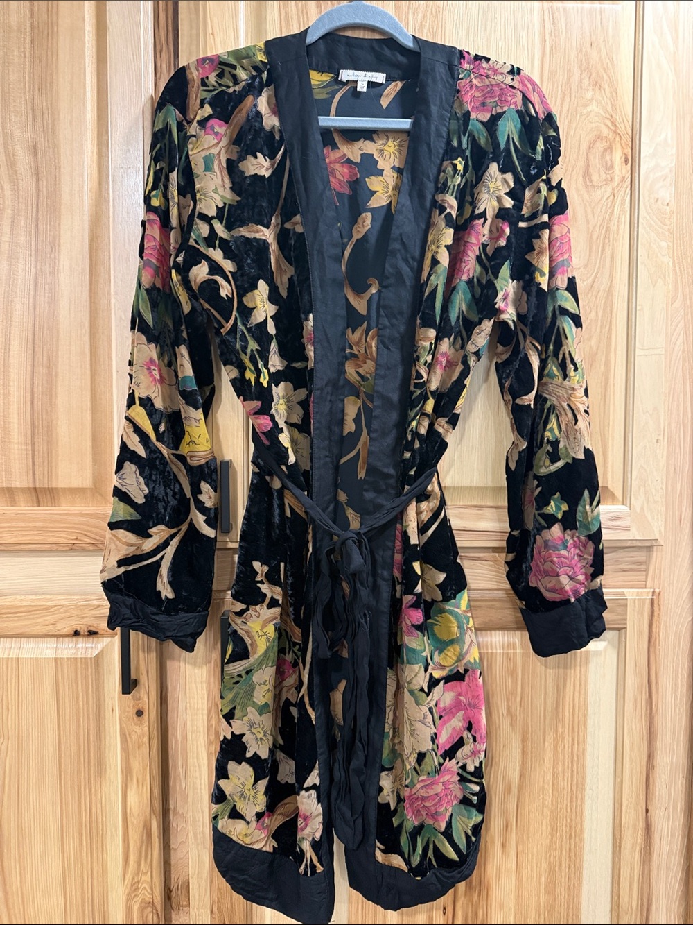 Willow & Clay Women’s Sz S/m Black Romantic Floral Burnout Velvet Robe Kimono